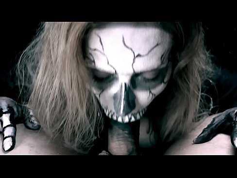❤️ Demon ti fi souse kòk chante ak bouch nwa li ak vale kom. ❌ Pornografi endijèn nan nou ☑